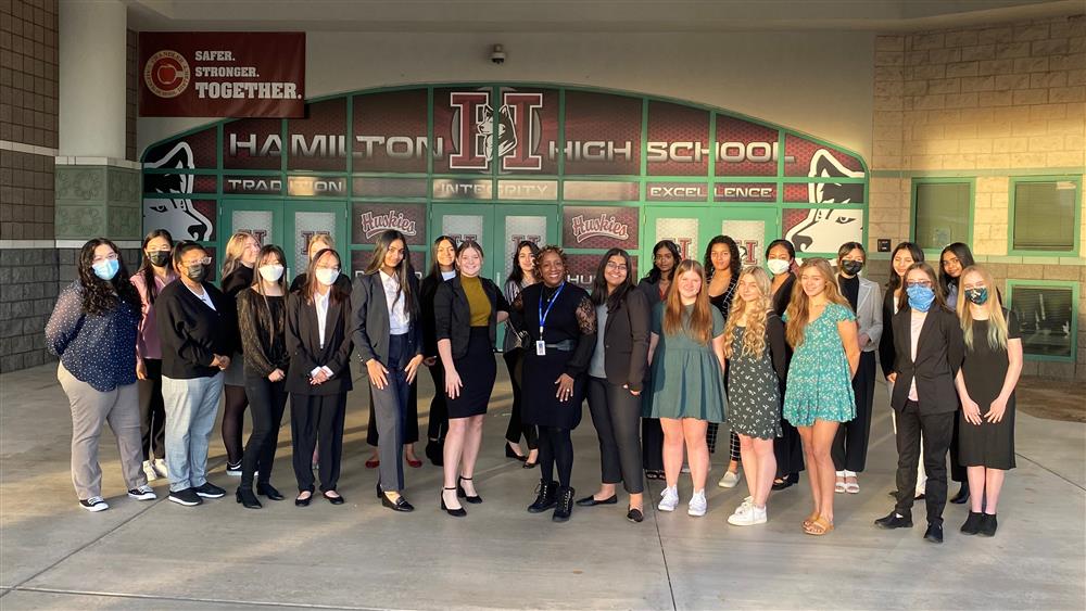 Hamilton High School DECA Earns Chapter Honor – January 2022